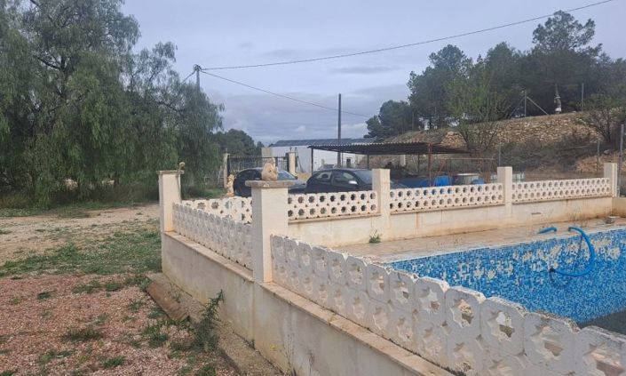 Image No.7-3 Bed Country House for sale