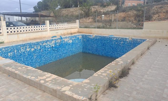 Image No.8-3 Bed Country House for sale