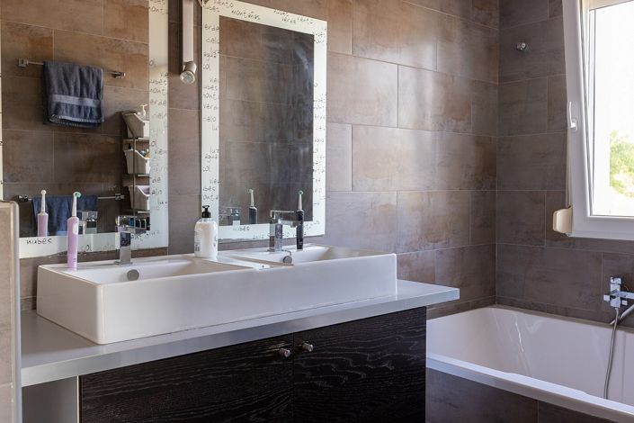 Image No.19-5 Bed Villa for sale