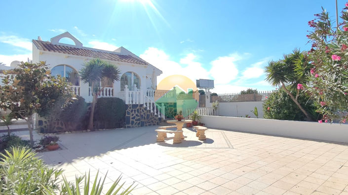 Image No.1-2 Bed Villa for sale