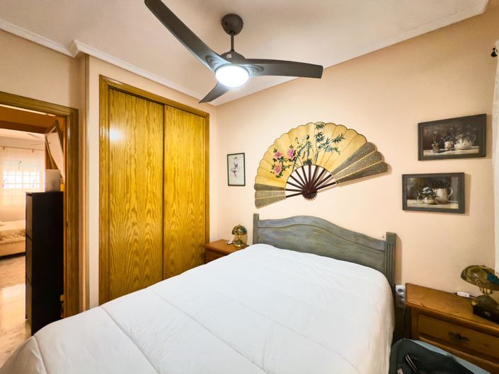 Image No.15-2 Bed Bungalow for sale