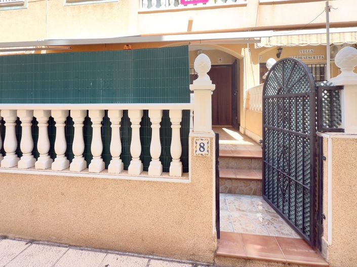 Image No.25-2 Bed Bungalow for sale