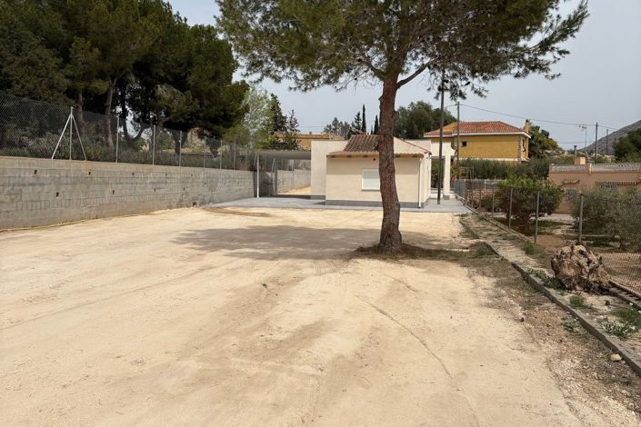 Image No.1-3 Bed Country House for sale