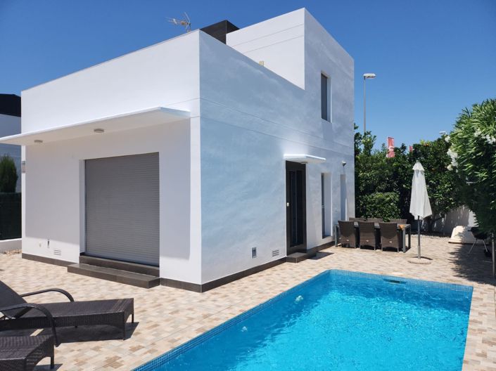 Image No.1-3 Bed Villa for sale