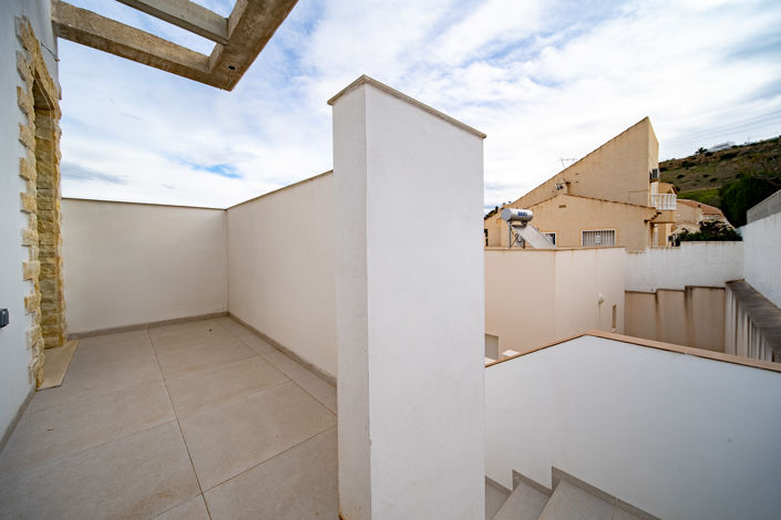 Image No.28-3 Bed Villa for sale