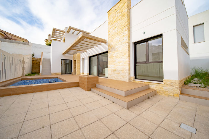 Image No.45-3 Bed Villa for sale