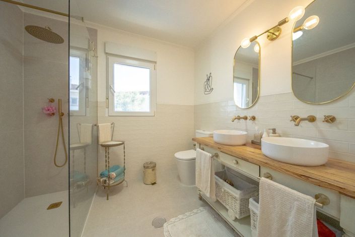 Image No.16-4 Bed Villa for sale