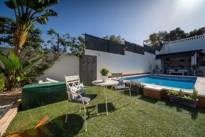 Image No.42-4 Bed Villa for sale