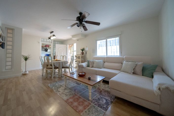 Image No.7-4 Bed Villa for sale