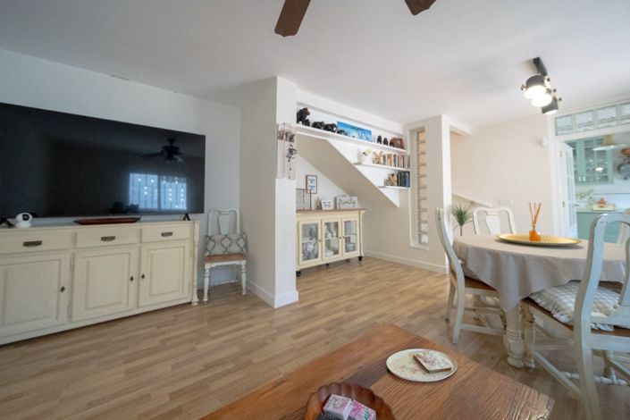 Image No.8-4 Bed Villa for sale