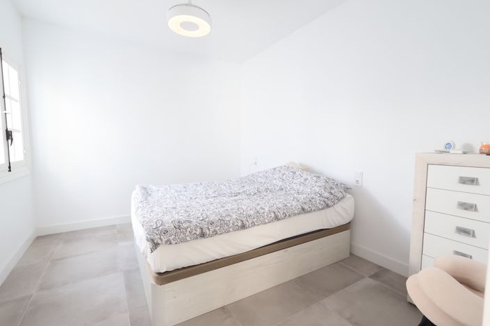 Image No.10-2 Bed Bungalow for sale