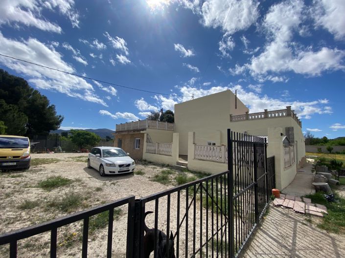 Image No.6-Maison de campagne de 6 chambres à vendre à Sax