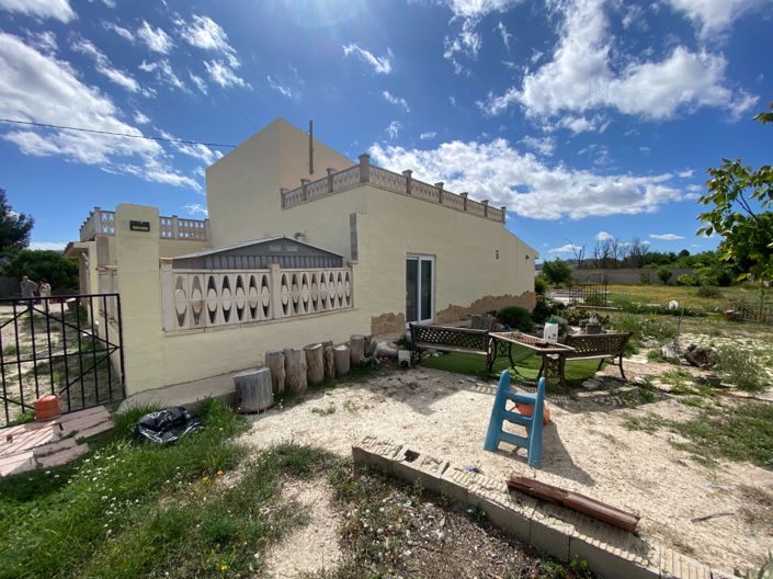 Image No.7-Maison de campagne de 6 chambres à vendre à Sax