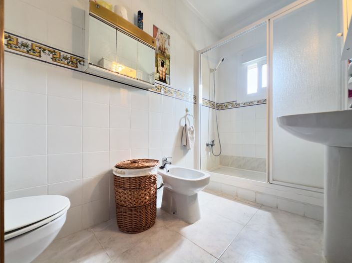 Image No.17-1 Bed Bungalow for sale