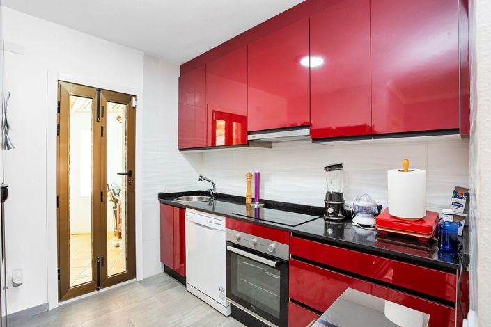 Image No.7-2 Bed Townhouse for sale