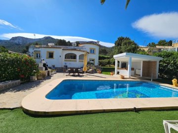 villa-for-sale-in-denia-1