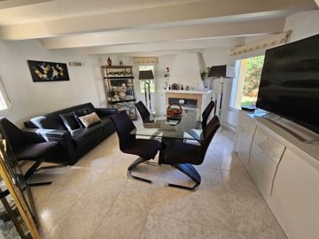villa-for-sale-in-denia-3