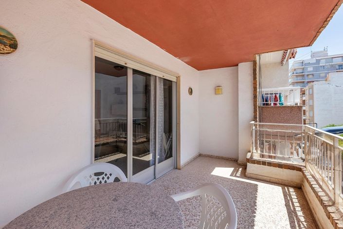 Image No.1-3 Bed Apartment for sale
