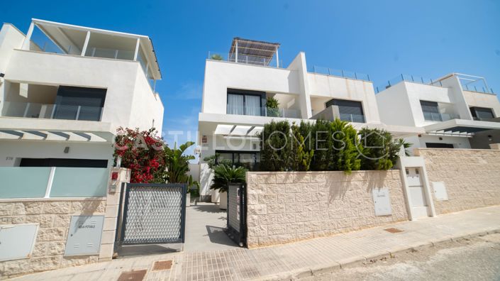 Image No.1-3 Bed Townhouse for sale