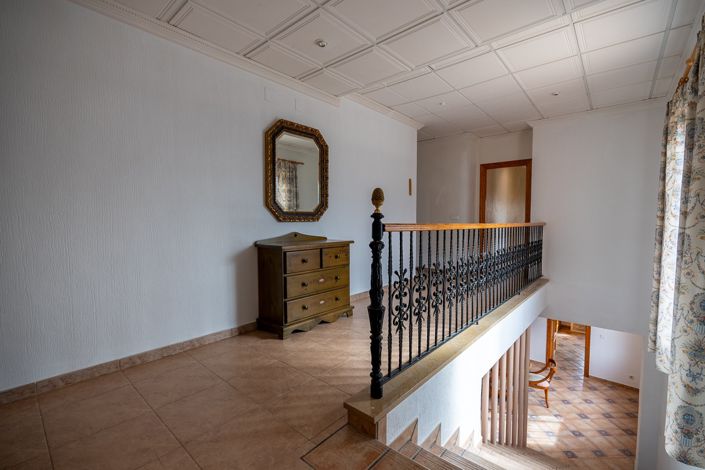 Image No.7-6 Bed Villa for sale