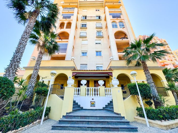 Image No.6-3 Bed Apartment for sale