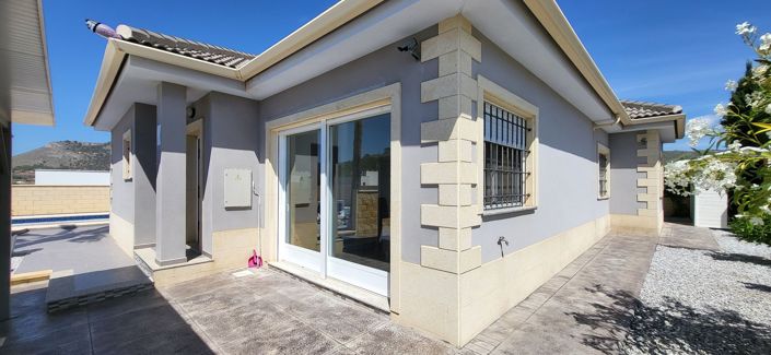 Image No.12-4 Bed Villa for sale