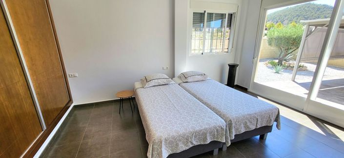 Image No.29-4 Bed Villa for sale