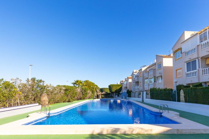 Image No.1-Appartement de 2 chambres à vendre à Torrevieja