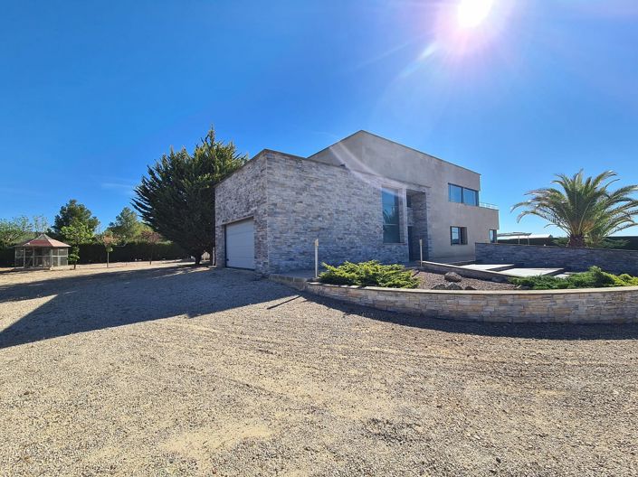 Image No.1-Villa de 5 chambres à vendre à Yecla