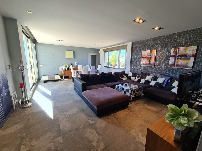 Image No.11-5 Bed Villa for sale