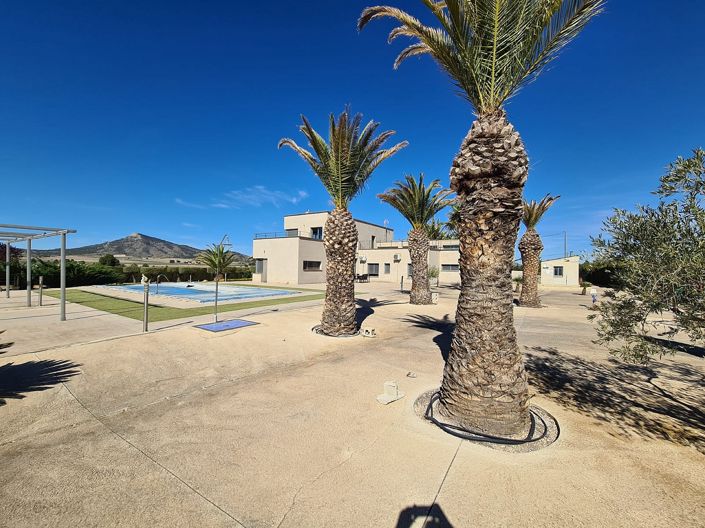 Image No.6-5 Bed Villa for sale