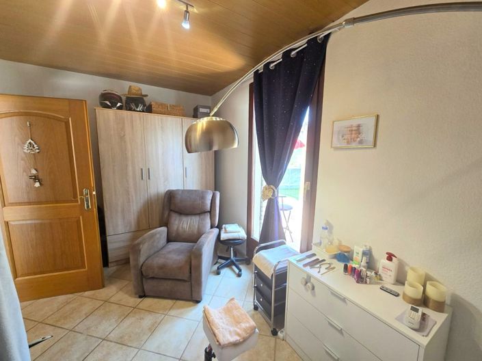 Image No.9-3 Bed Villa for sale