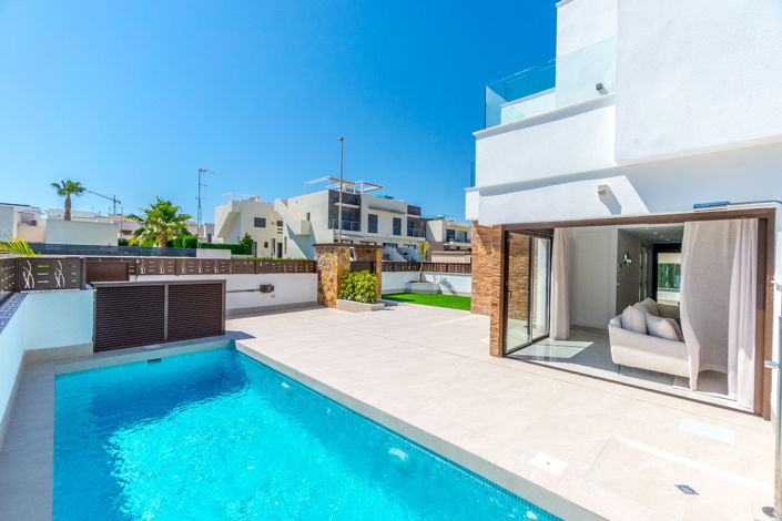 Image No.1-3 Bed Villa for sale