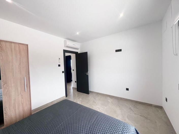 Image No.20-4 Bed Villa for sale