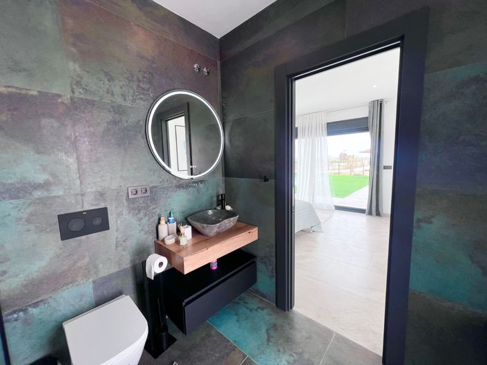 Image No.22-4 Bed Villa for sale