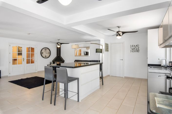 Image No.8-Maison de campagne de 4 chambres à vendre à Catral