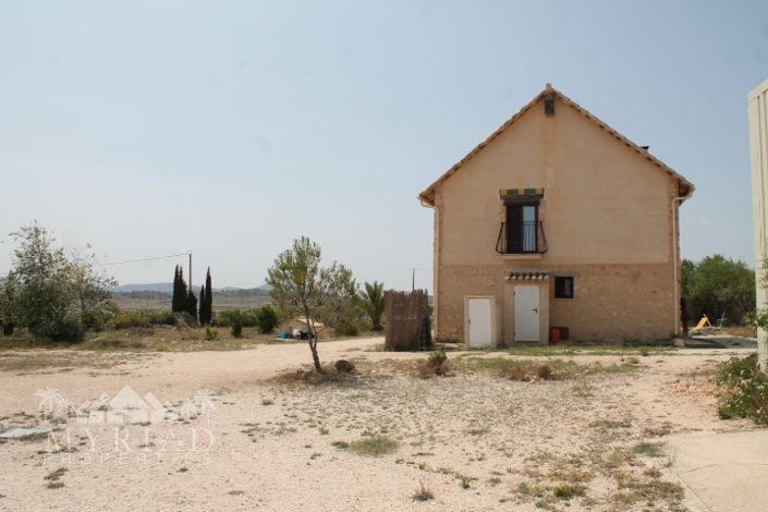 Image No.29-4 Bed Country House for sale