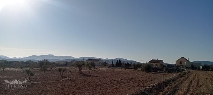 Image No.37-4 Bed Country House for sale