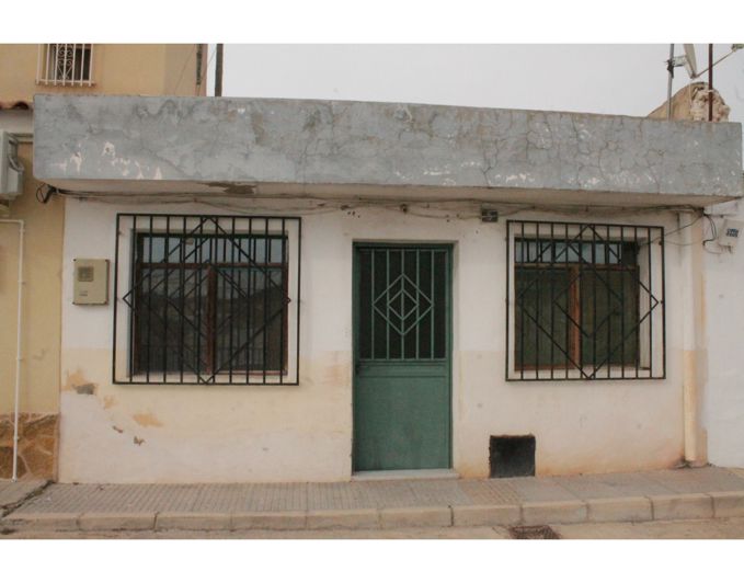 Image No.1-4 Bed Townhouse for sale