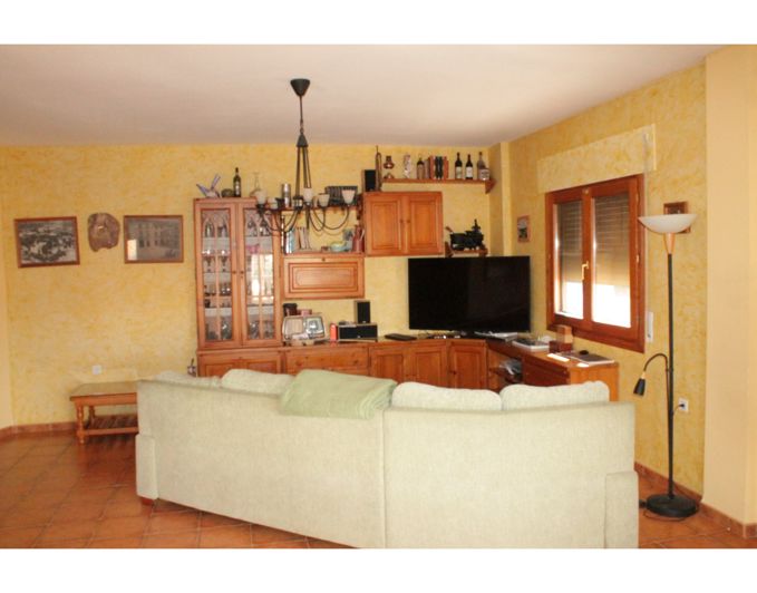 Image No.17-5 Bed Townhouse for sale