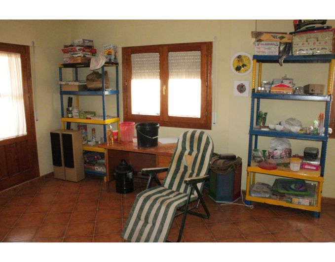 Image No.37-5 Bed Townhouse for sale