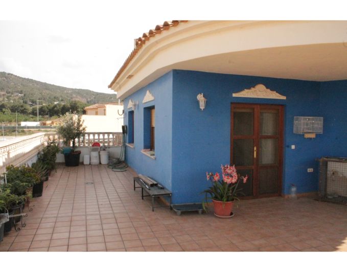 Image No.6-5 Bed Townhouse for sale