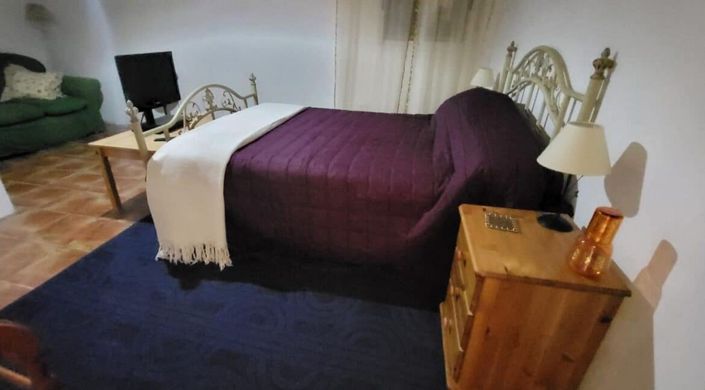 Image No.26-4 Bed Country House for sale