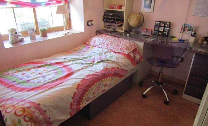 Image No.19-6 Bed Country House for sale