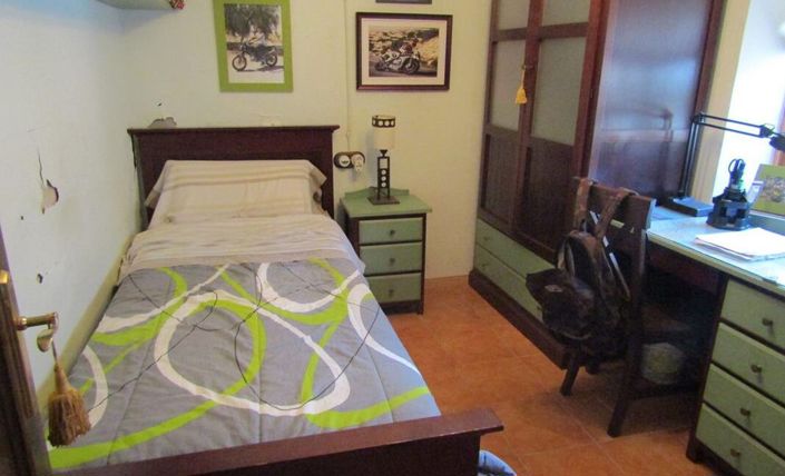 Image No.20-6 Bed Country House for sale