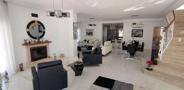 Image No.22-4 Bed Villa for sale