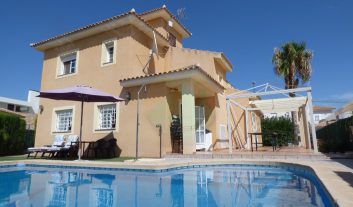 Image No.1-3 Bed Villa for sale