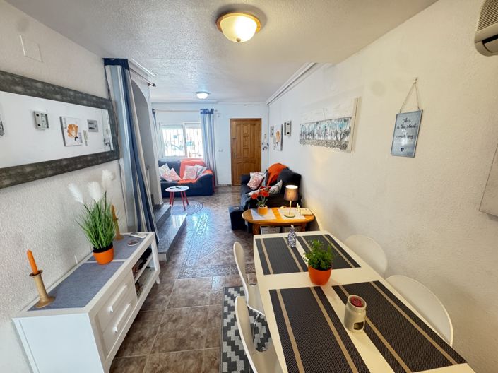 Image No.6-3 Bed Townhouse for sale