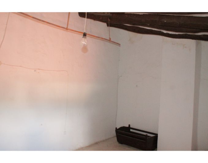 Image No.12-6 Bed Country House for sale