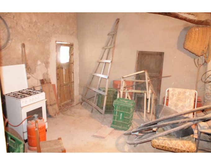 Image No.14-6 Bed Country House for sale